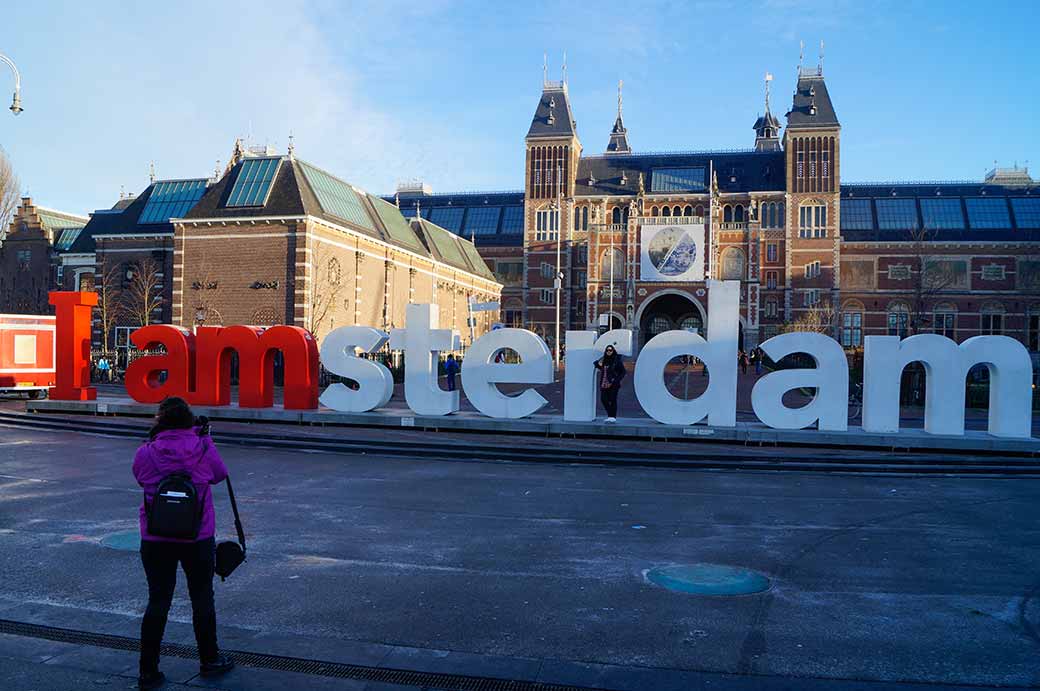 I amsterdam sign