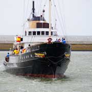 Arrival of the boat