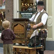 Barrel organ