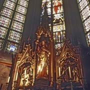 Windows and altar, St Jans