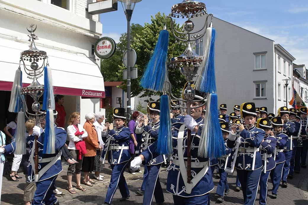 Drums and fifes