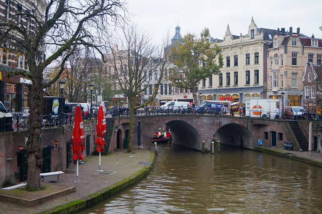 Bakkerbrug, Oudegracht