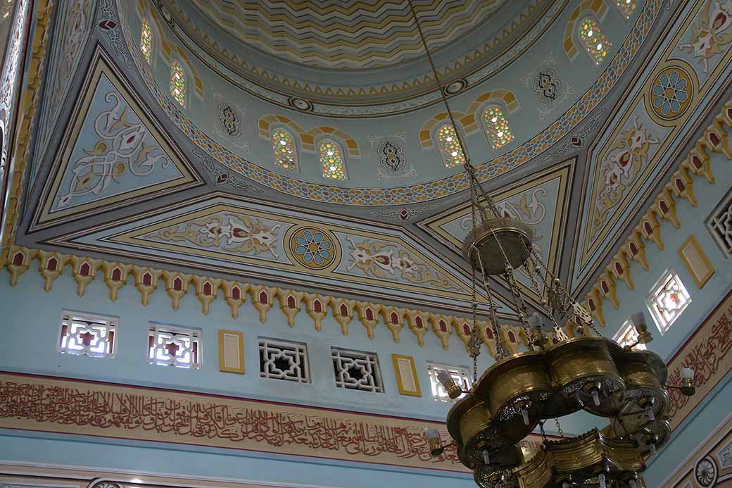 Jumeirah Mosque ceiling